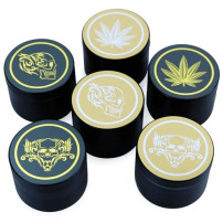 4-teiliger Grinder – Gold auf Schwarz