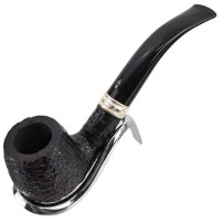Savinelli Trevi Rusticated 9-mm-Tabakpfeife, aufbewahrt in einem verchromten Pfeifenständer