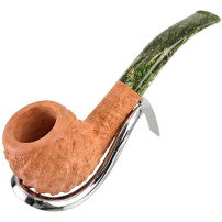 Savinelli Pigna 9mm Tabakpfeife, aufbewahrt in einem verchromten Pfeifenständer