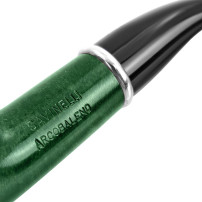 Savinelli Arcobaleno Grüne 9-mm-Tabakpfeife – Detail der eingravierten Pfeifenmarkierung