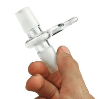 Bong-Adapter männlich NS19/NS19 mit Griff - in der Hand