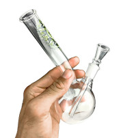 Bong-Geschenkset Greenline 5 - Glasbong in der Hand