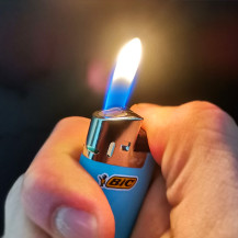BIC Maxi Elektronisches Flammenfeuerzeug