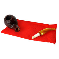 Bruyère-Tabakpfeife SAVINELLI – St. Nicholas 2024 673, dunkelrot, „Bent Rhodesian“-Form – auseinandergefaltet auf einem Beutel