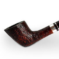 Bruyère-Tabakpfeife SAVINELLI Bacco Rusticated Dark Brown 9mm 904 in roten und schwarzen Farben und "Half-Bent Dublin"-Form
