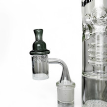 Carp Cap Spinner - auf einer Bong platziert