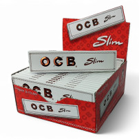 OCB WHITE LONG Slim Zigarettenpapier - auf der Verpackung platziert
