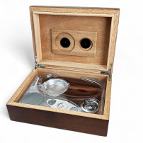 Humidor-Set aus braunem Holz mit Anspitzer und Aschenbecher – einzeln verpackt