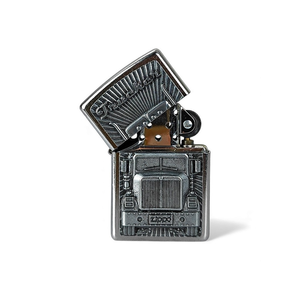 Zippo Trucker Emblem Feuerzeug - halb geöffnet