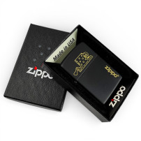 ZIPPO Feuerzeug mit Insert-Design – in Originalverpackung